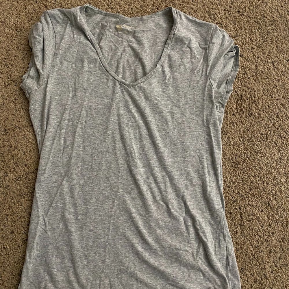 Gap V-Neck